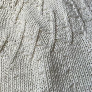 The Limited pre-owned mint condition Cream Sweater/short turtleneck. Size L.